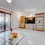 Apartmán With Pool View *