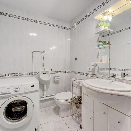 With Pool View Apartment *